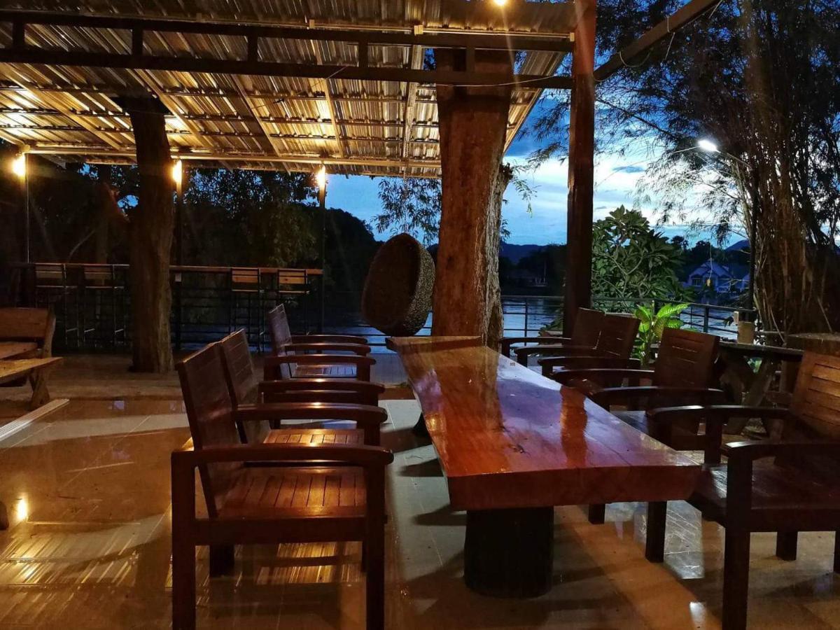 T & T Hostel 칸차나부리 외부 사진