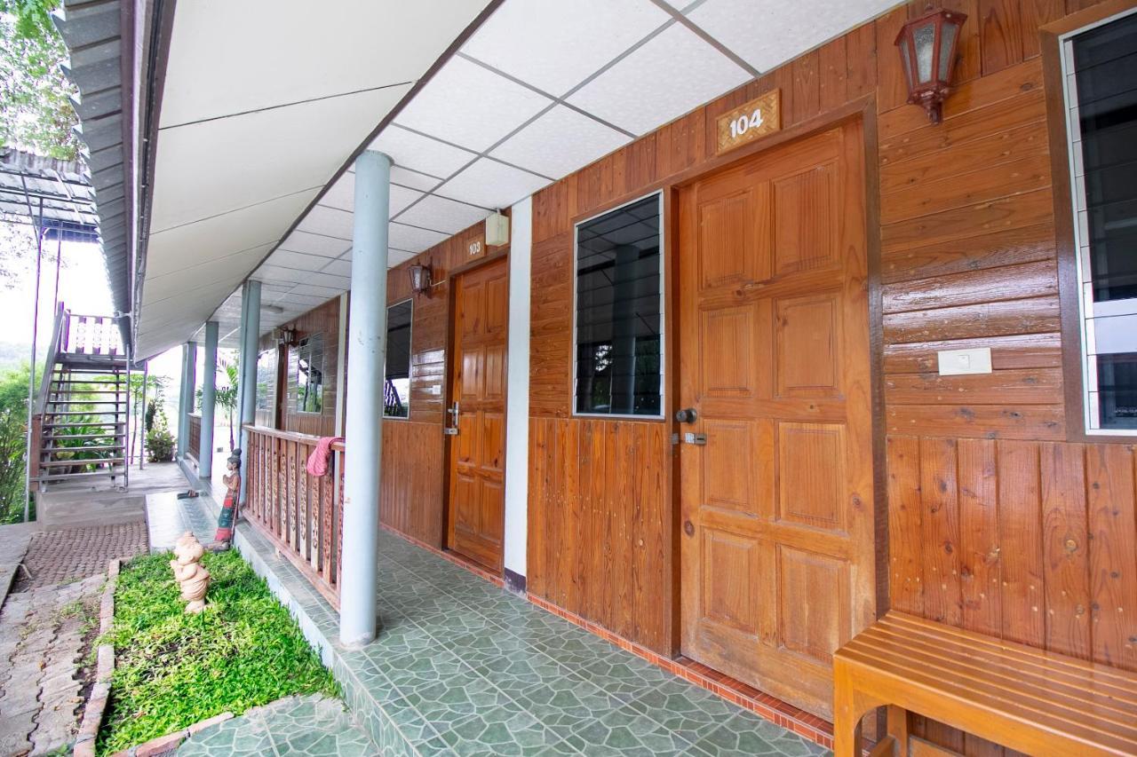 T & T Hostel 칸차나부리 외부 사진