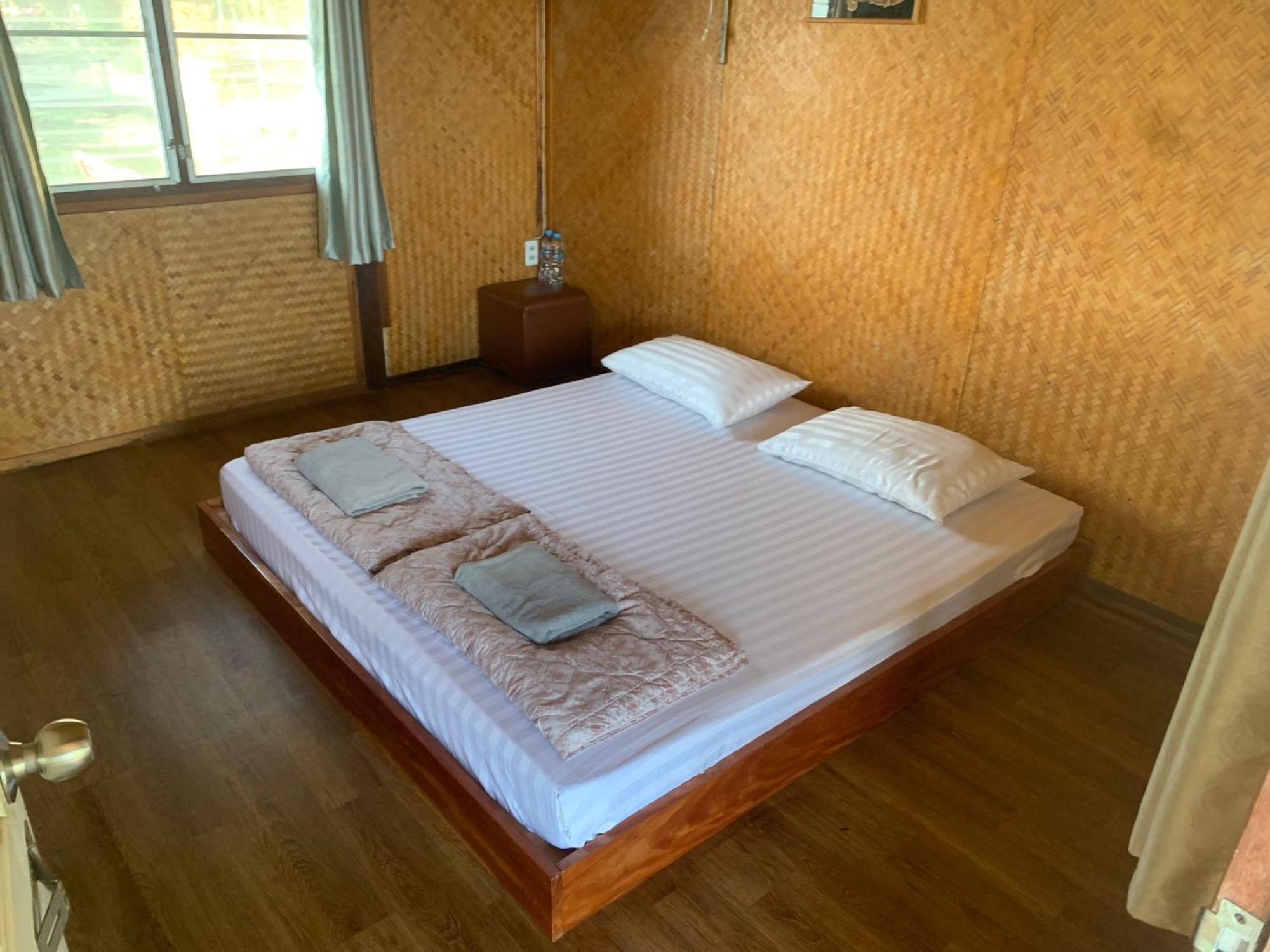 T & T Hostel 칸차나부리 외부 사진