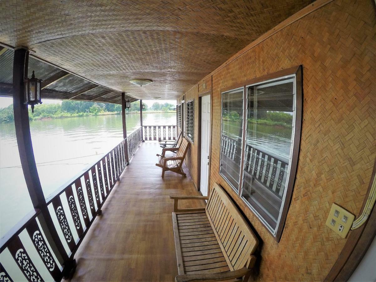 T & T Hostel 칸차나부리 외부 사진
